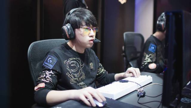 参考彼此 参考彼此